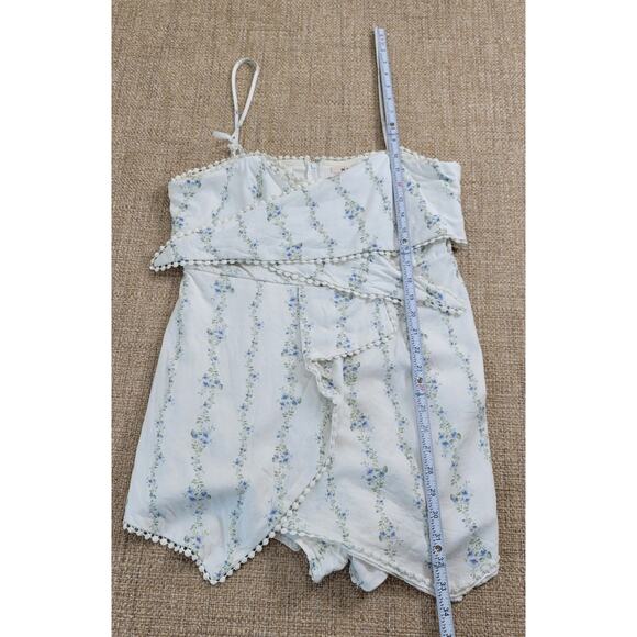 Francesca's Mi Ami Asymmetric Floral Romper Size Large Feminine Cottage Coquette - Picture 7 of 15